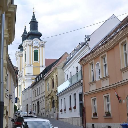 Centrál Vendégház Székesfehérvár Exterior foto