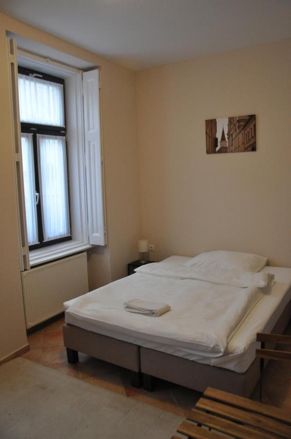 Centrál Vendégház Székesfehérvár Exterior foto
