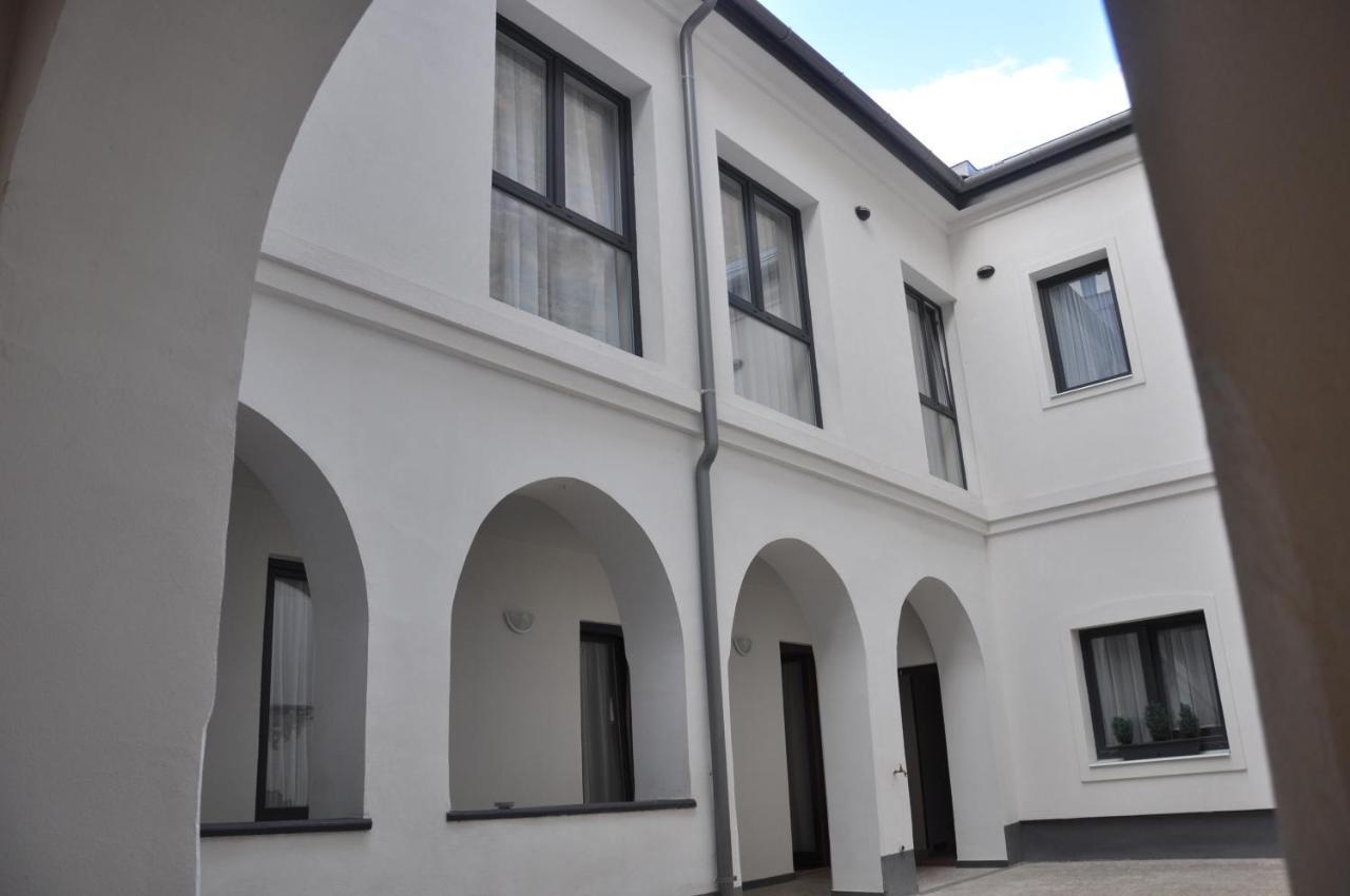 Centrál Vendégház Székesfehérvár Exterior foto